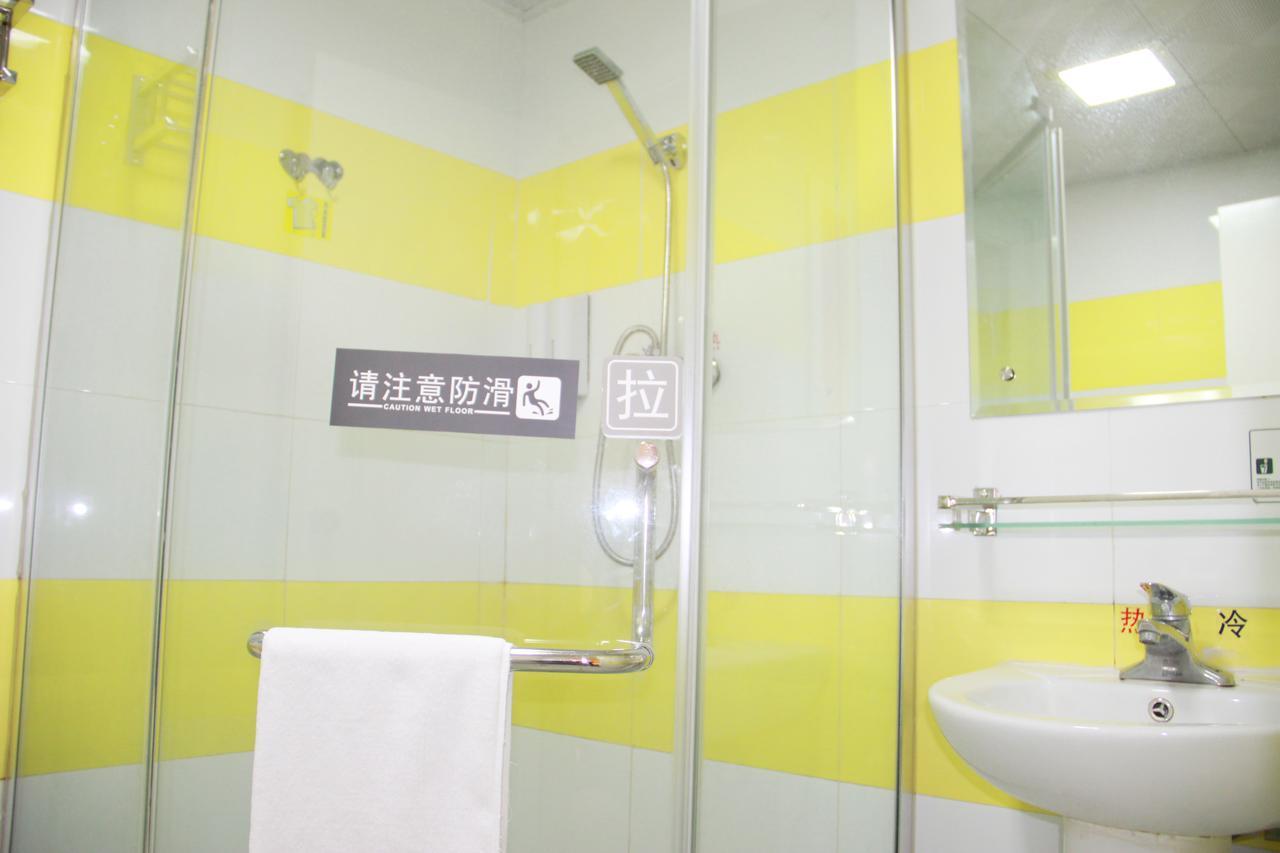 7Days Inn Wuhan Fujiapo Meiyuan Community Metro Station Bagian luar foto